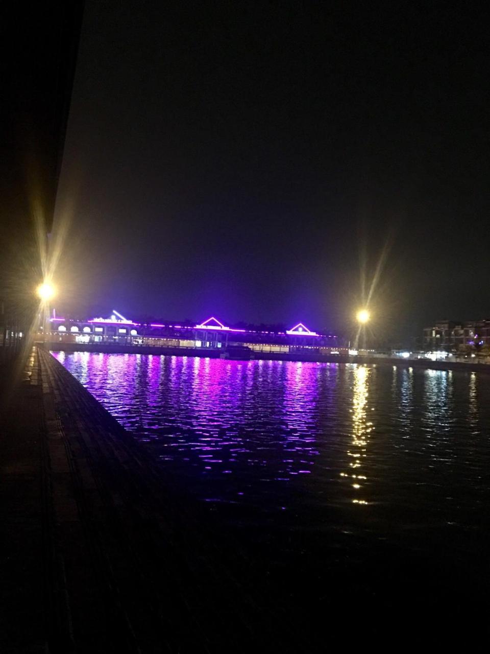 ควีน โมเต็ล ฮาลอง ภายนอก รูปภาพ